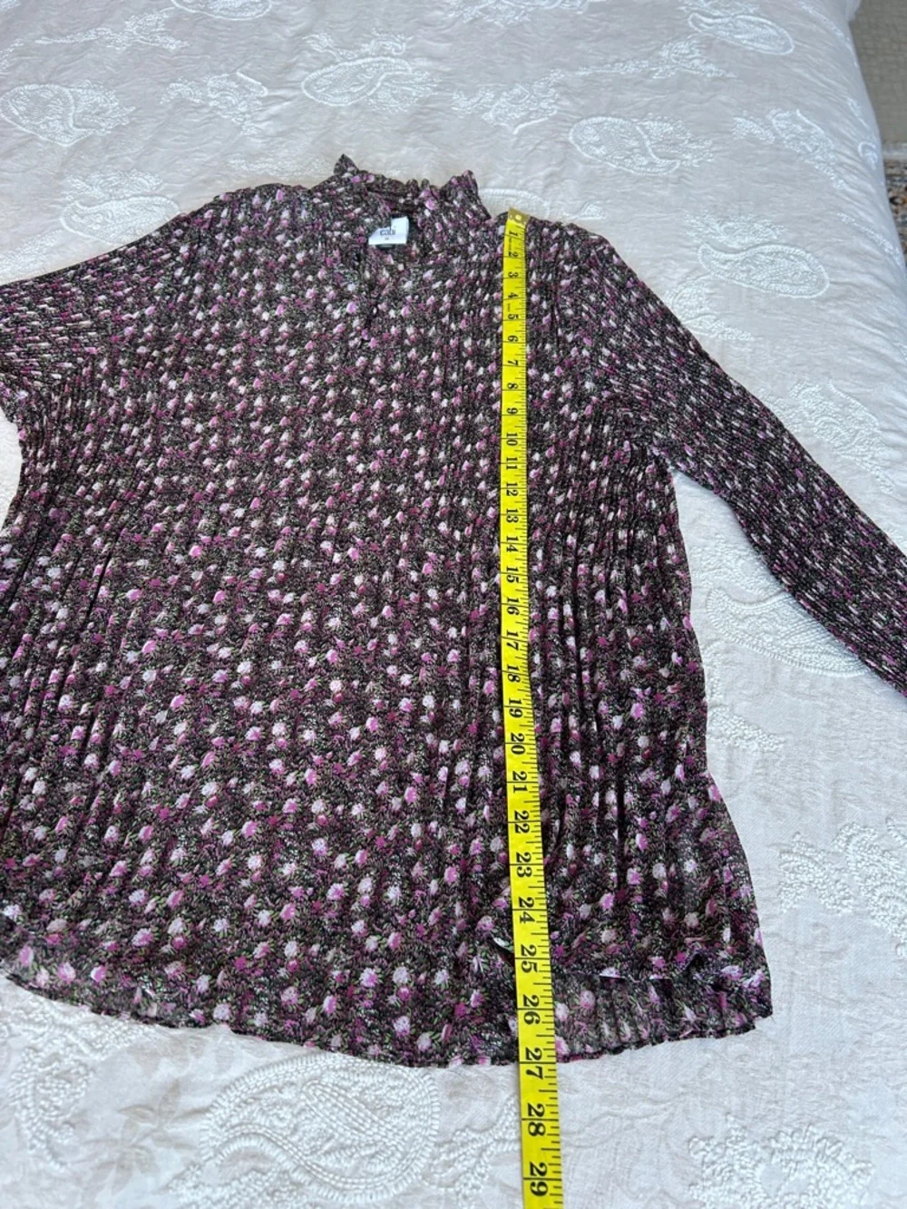 Cabi Knife Pleate Blouse #3952 Size M - Picture 9 of 10